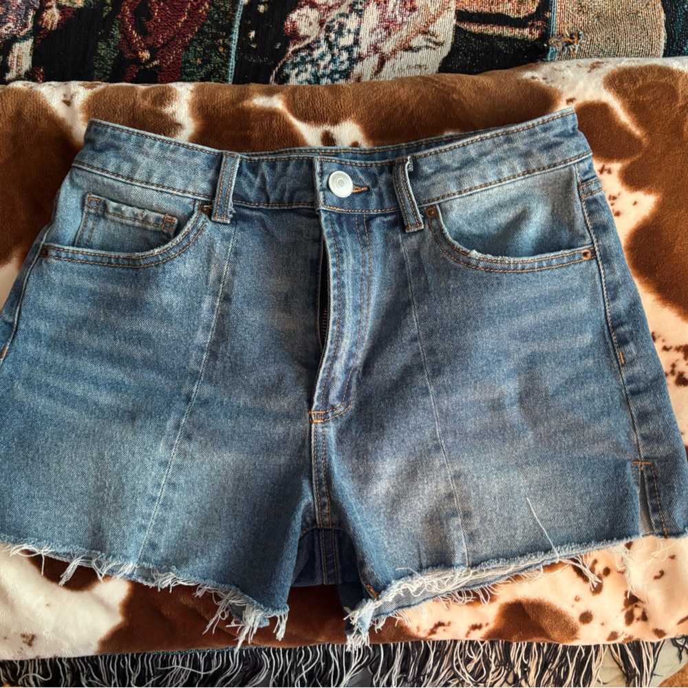Jean shorts size 7